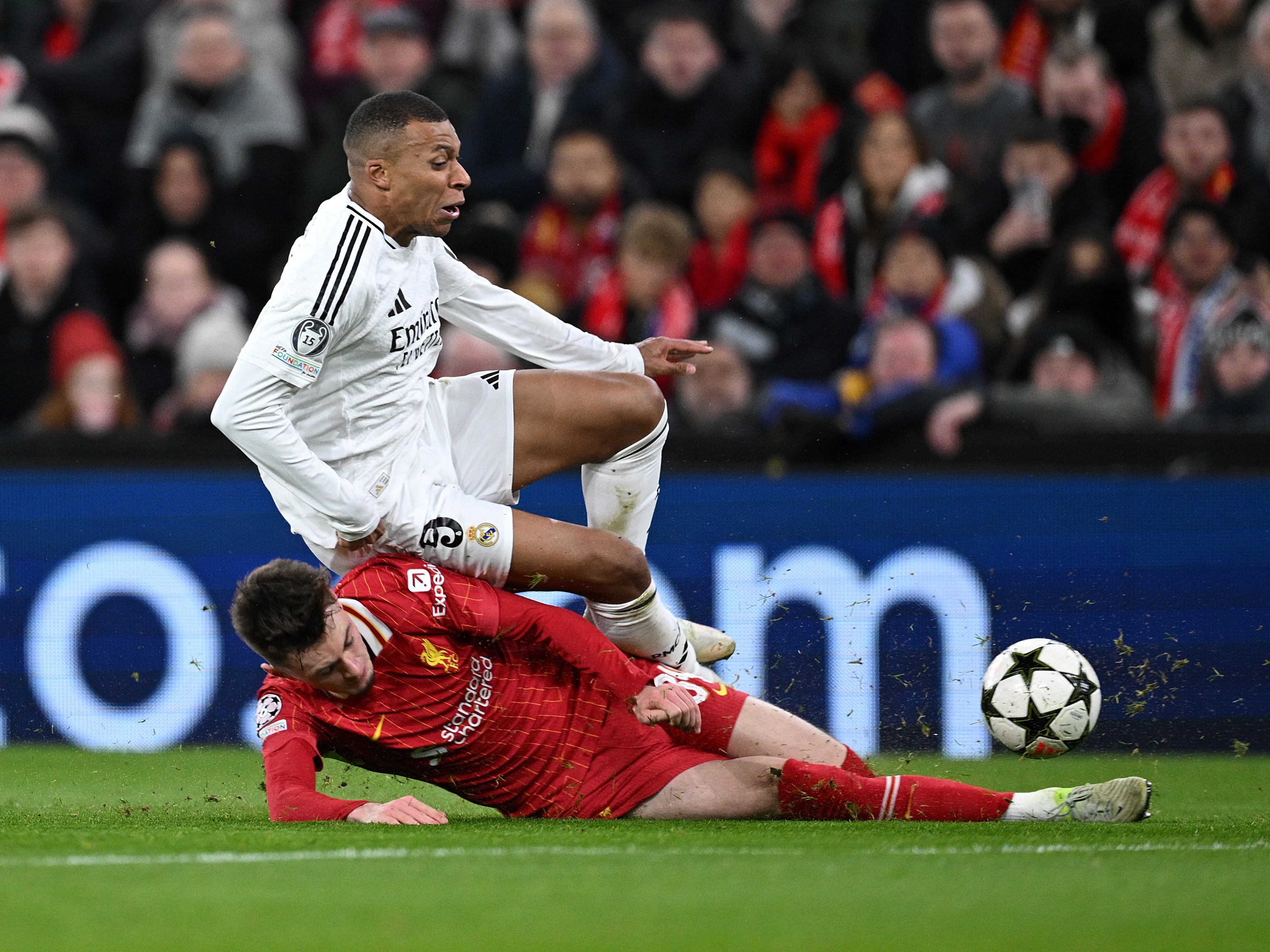 利物浦完胜罗马，德容一己之力扛起全队