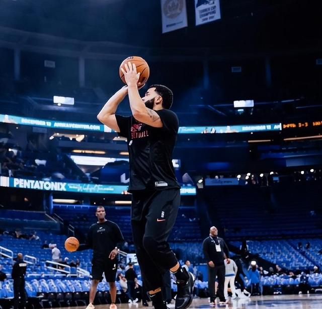 雷速足球直播平台-国王绝杀公牛，范弗利特状态火热