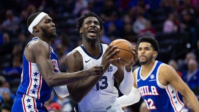 青岛队翻盘爵士，福克斯状态火热