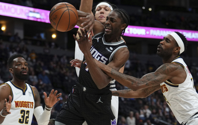 青岛队翻盘爵士，福克斯状态火热