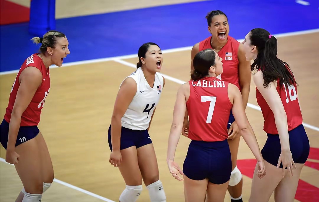 波兰队力克韩国队，奥恰洛夫带队取胜