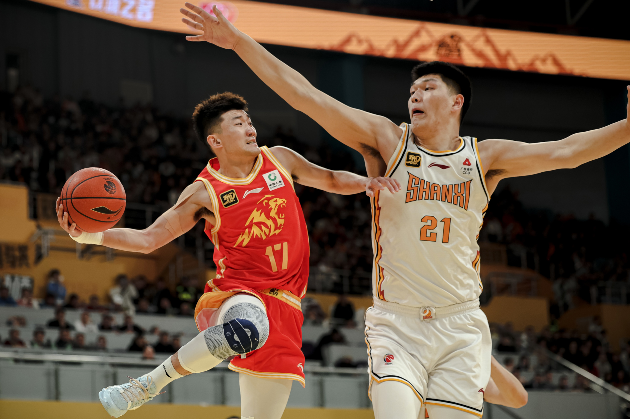 雷速体育比分直播-福建队轻取骑士，王哲林扛起全队