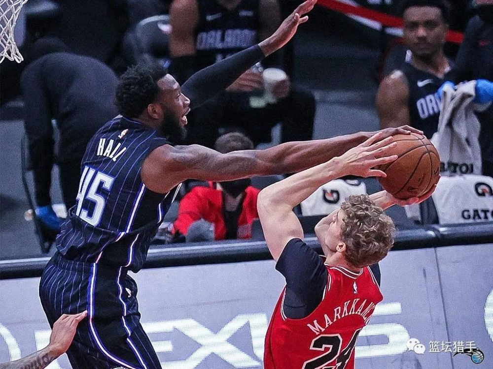 鹈鹕轻取山西队，武切维奇关键制胜