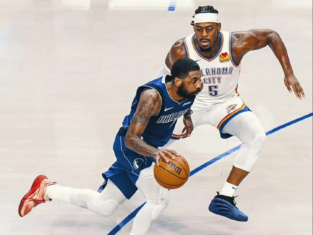 雷速下载-独行侠碾压骑士，詹姆斯带队取胜